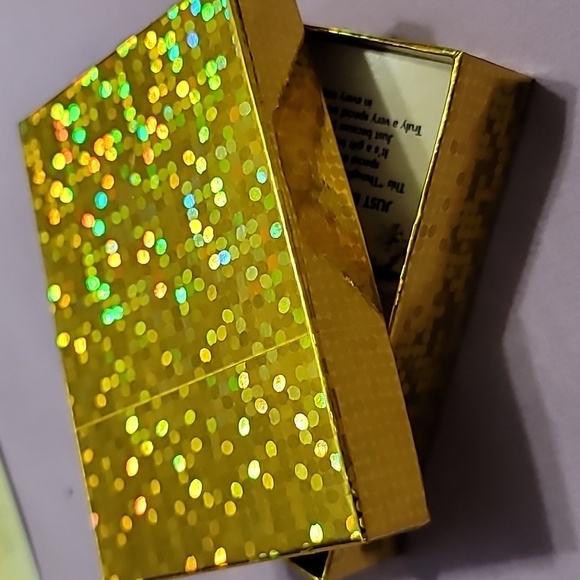 Sunshine Angel Pin with Gift Box - Picture 5 of 6